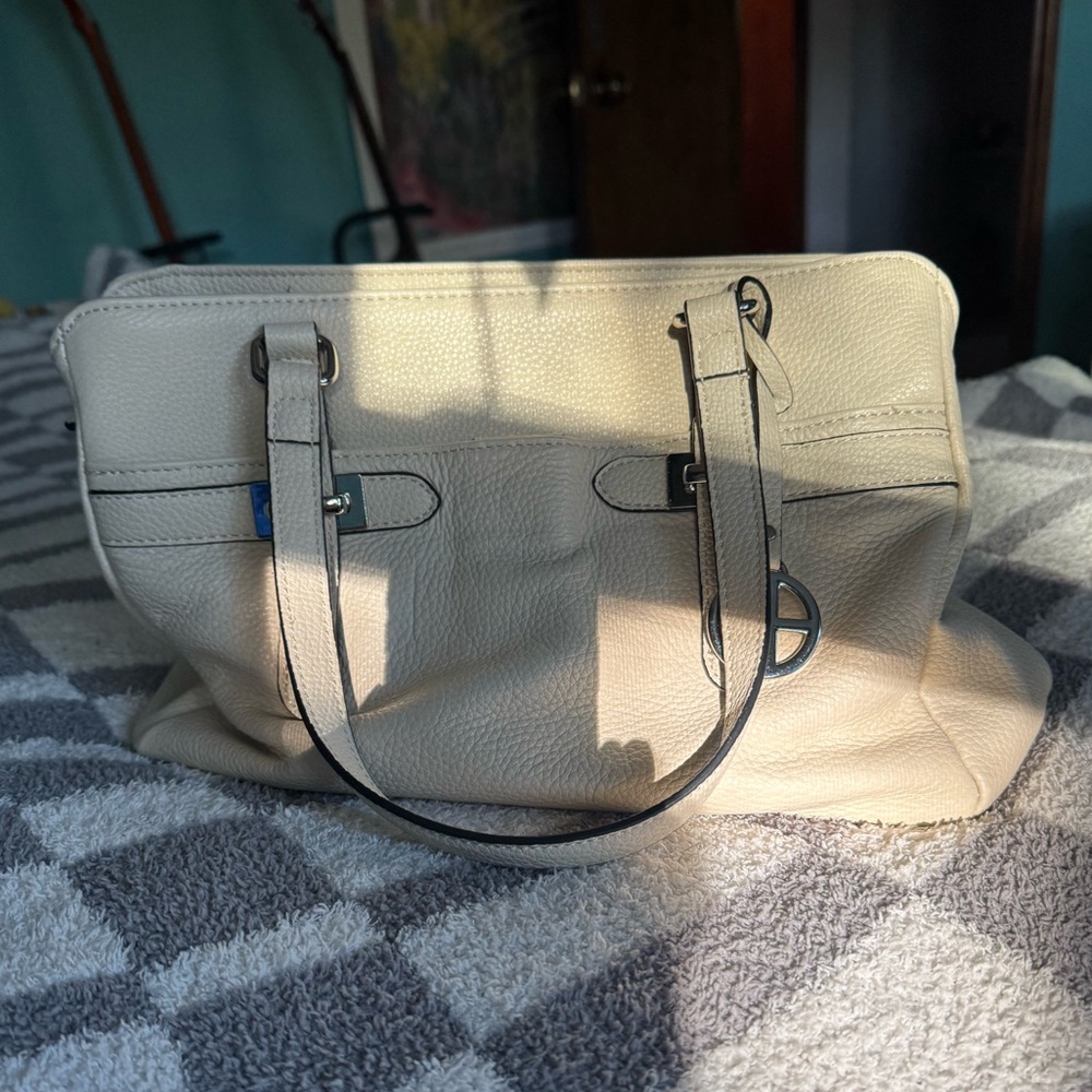Leather Giani Bernini Cream Purse